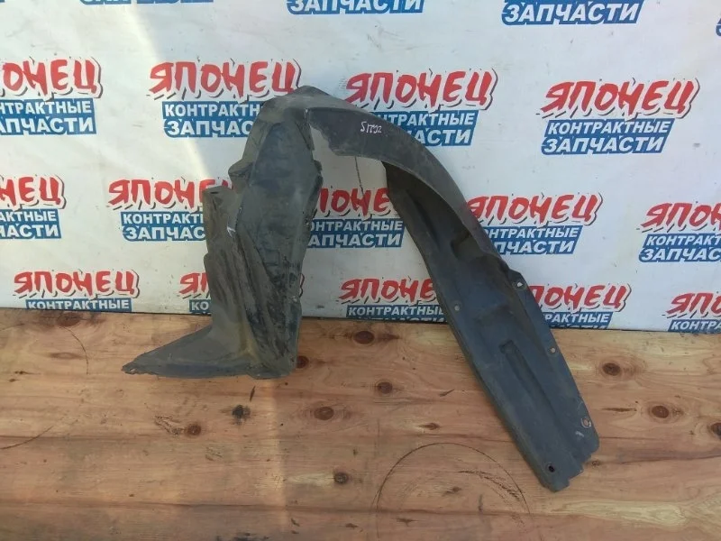 Подкрылок Suzuki Swift 7232280G01 ZC21S M13A, передний левый