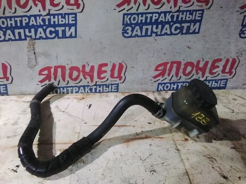 Бачок гидроусилителя Toyota Allion 4436020150 ZZT240 1ZZ-FE