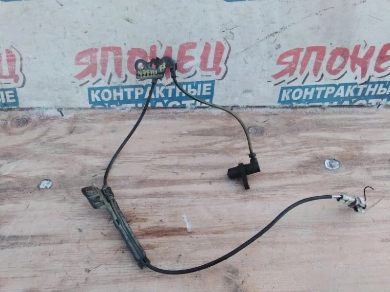Датчик abs Toyota Corolla Spacio 8954212070 NZE121 1NZ-FE, передний правый