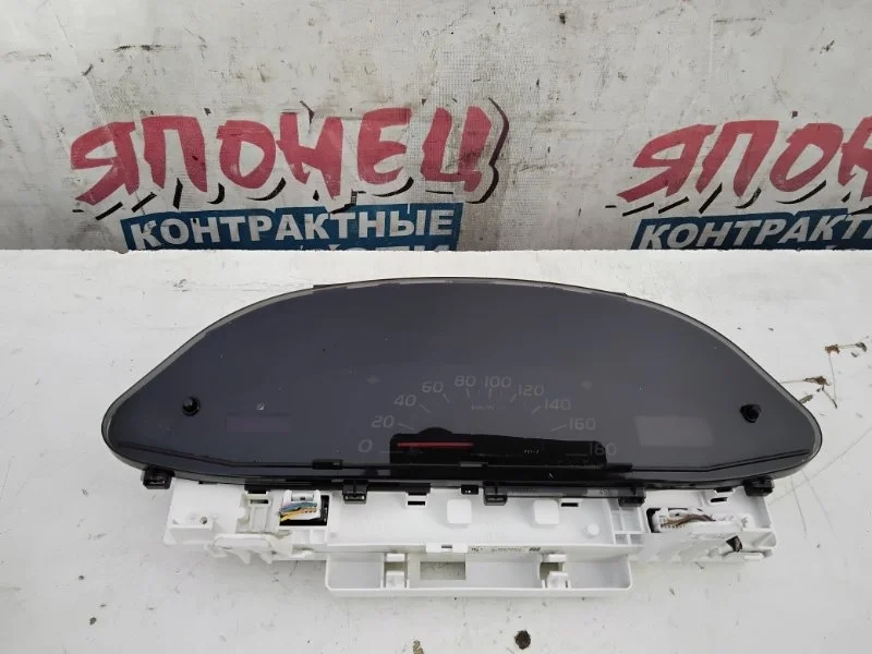 Панель приборов Toyota Vitz 8380052A11 KSP90 1KR-FE