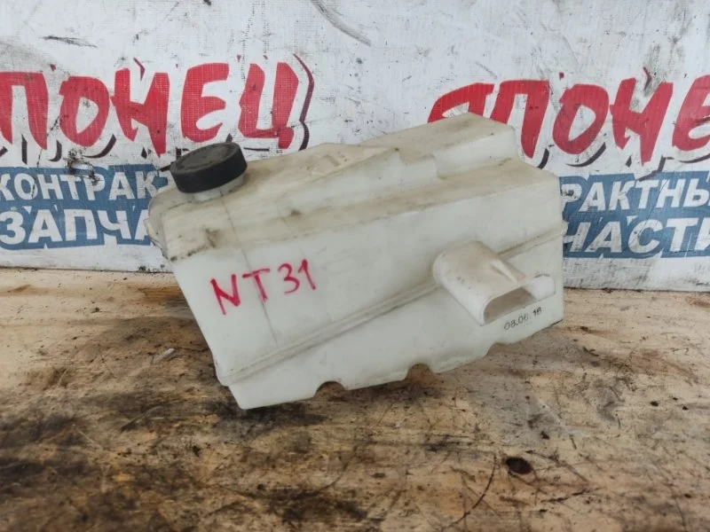 Бачок расширительный Nissan X-Trail 21711JG000 NT31 MR20DE