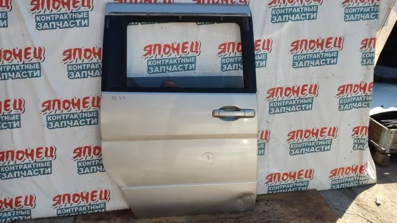 Дверь Nissan Serena H21005N6VZ TC24 QR20DE, задняя правая