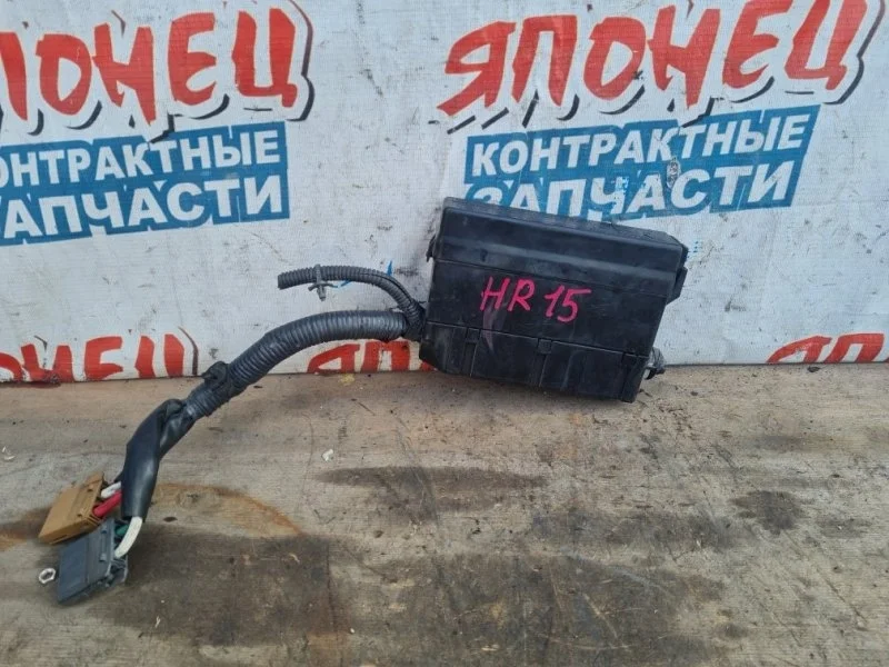 Блок предохранителей под капот Nissan Note 24382AX001 E11 HR15DE