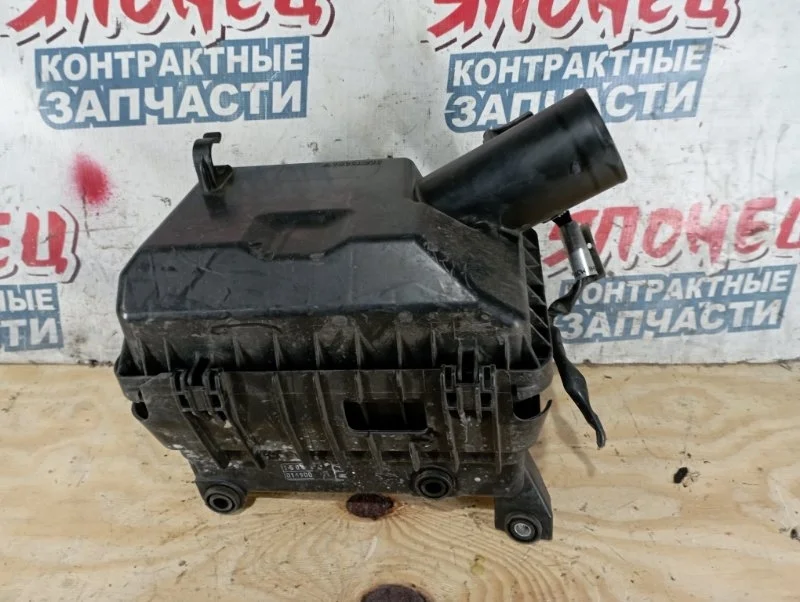 Корпус воздушного фильтра Mitsubishi Delica D:5 1500A021 CV5W 4B12