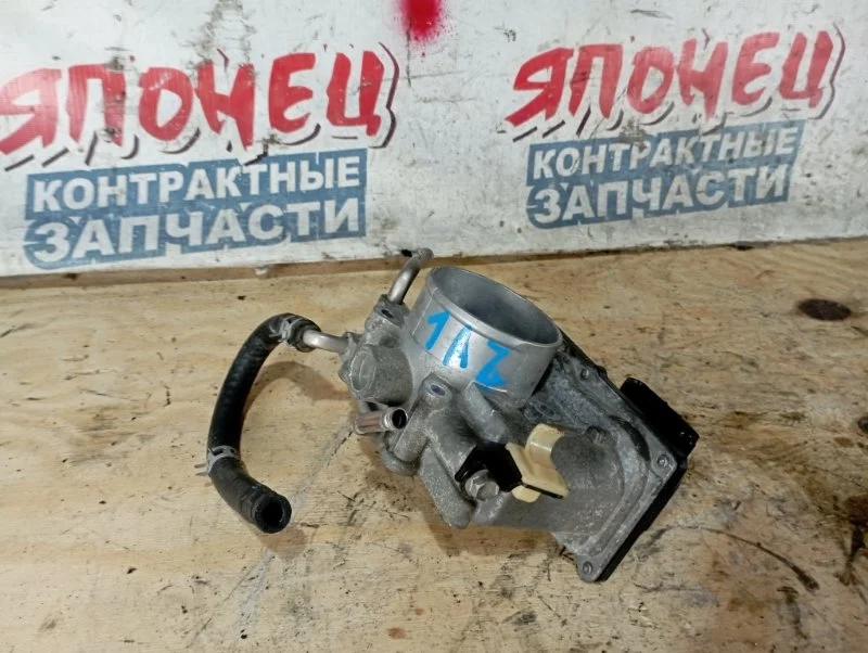 Дроссельная заслонка Toyota Caldina 2203028050 AZT241 1AZ-FSE