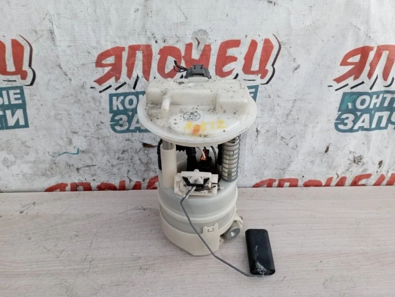 Топливный насос Nissan March 17040AX000 AK12 CR12DE