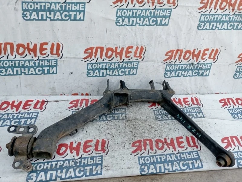 Рычаг нижний Toyota Corolla Fielder 4871032093 NZE144 1NZ-FE, задний правый