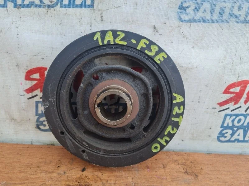 Шкив коленвала Toyota Allion 1347028020 AZT240 1AZ-FSE