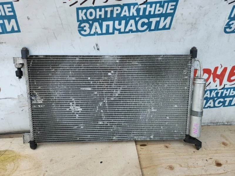 Радиатор кондиционера Nissan Tiida 921001U600 NC11 HR15DE