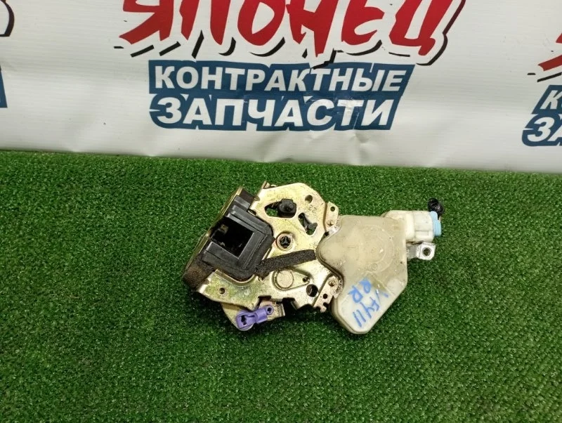 Замок двери Nissan Ad 82502AA210 VFY11 QG15DE, задний правый