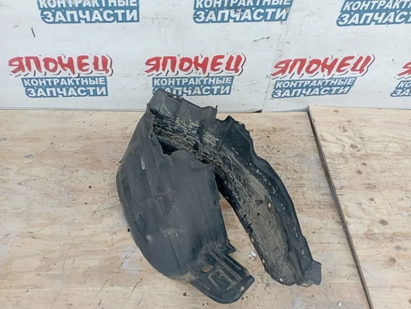 Подкрылок Nissan X-Trail 63840EQ000 NT30 QR20DE, передний правый