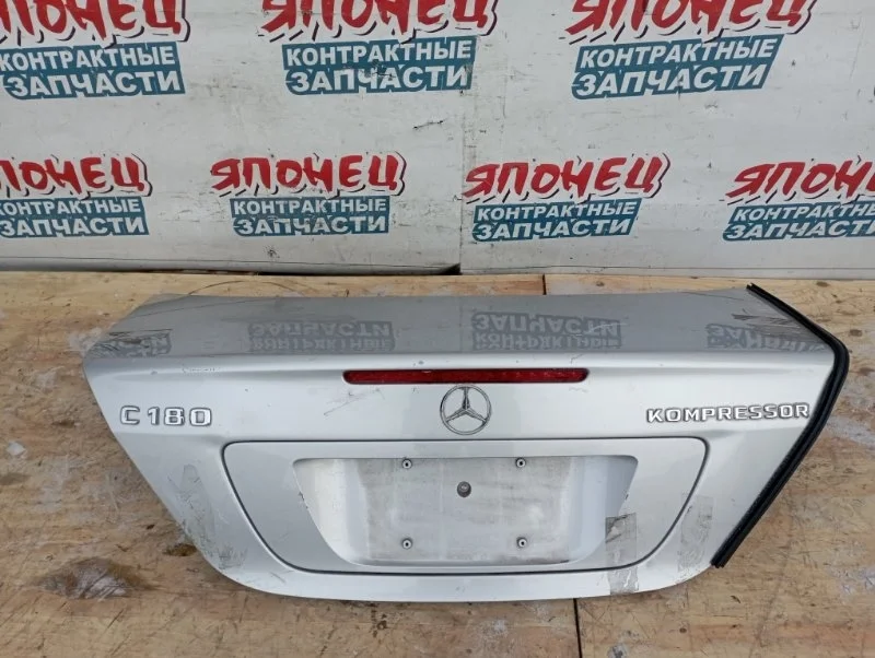 Крышка багажника Mercedes-Benz C-Class A2037500675 W203 M271KE18ML