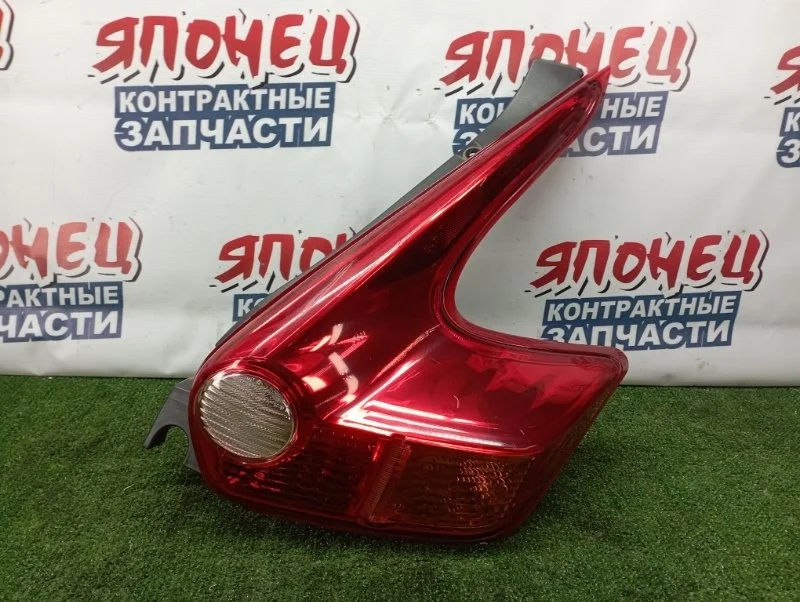 Стоп-сигнал Nissan Juke 265541KA0A YF15 HR15DE, задний правый