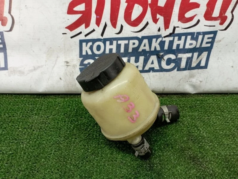 Бачок гидроусилителя Nissan Cefiro 491804M403 A33 VQ20DE