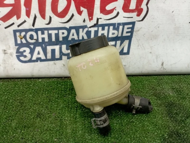 Бачок гидроусилителя Nissan Serena 491804M403 TC24 QR20DE