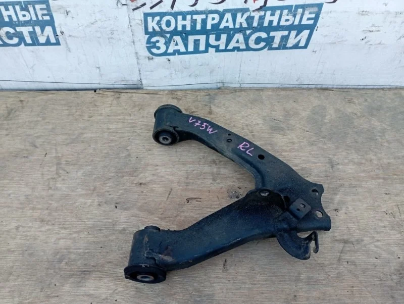 Рычаг верхний Mitsubishi Pajero MR508131 V75W 6G74, задний левый