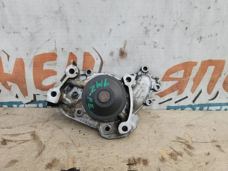 Помпа Toyota Harrier 2001 1610029085 MCU15 1MZ-FE