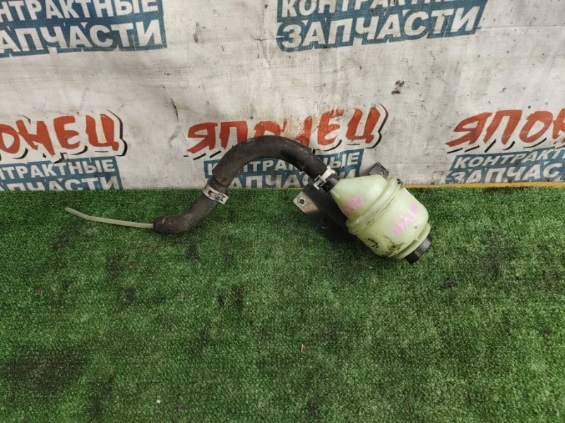 Бачок гидроусилителя Nissan Wingroad 491804M403 WFY11 QG15DE