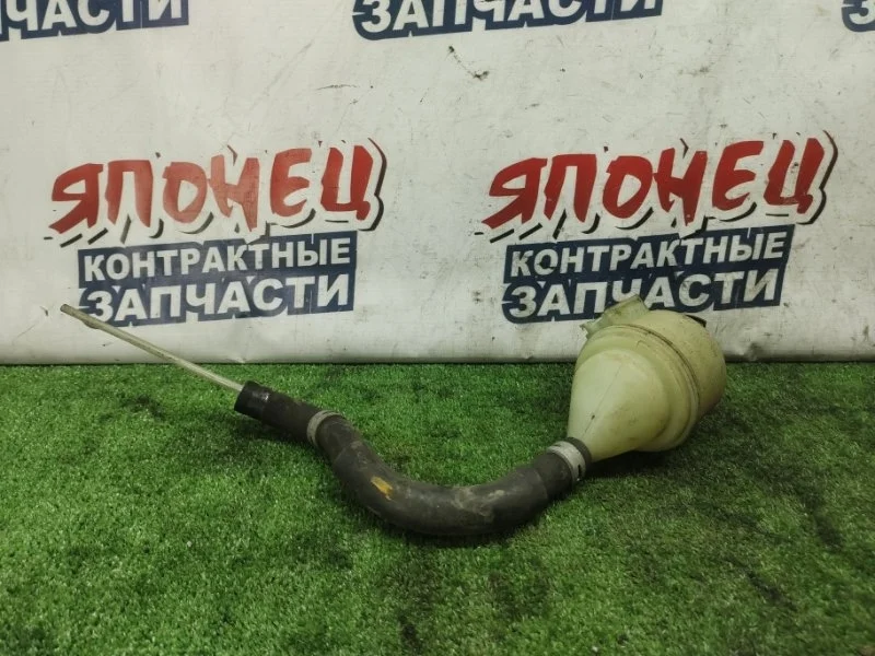 Бачок гидроусилителя Nissan Ad 491804M403 VFY11 QG15DE