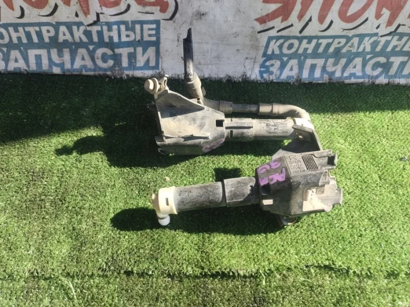 Омыватель фар Toyota Rav4 8520842010 ACA30 1AZ-FSE