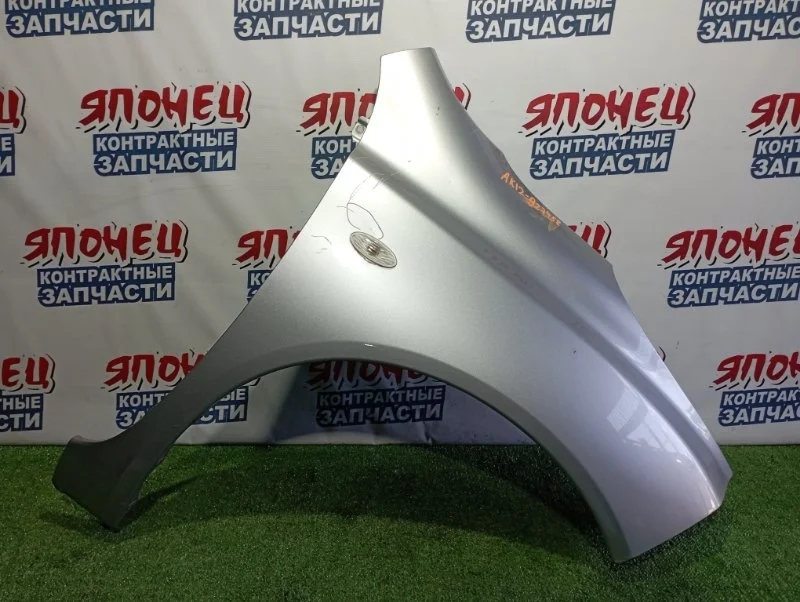Крыло Nissan March 63100AX030 AK12 CR12DE, переднее правое