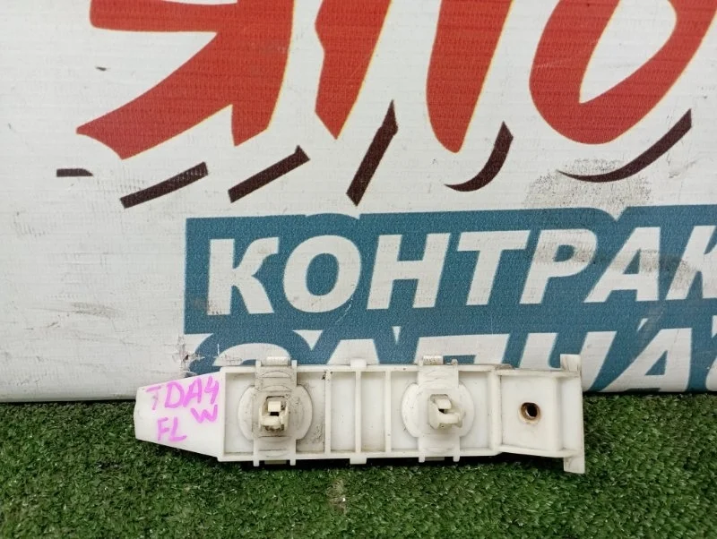 Крепление бампера Suzuki Escudo 7173165J00 TDA4W J24B, переднее левое