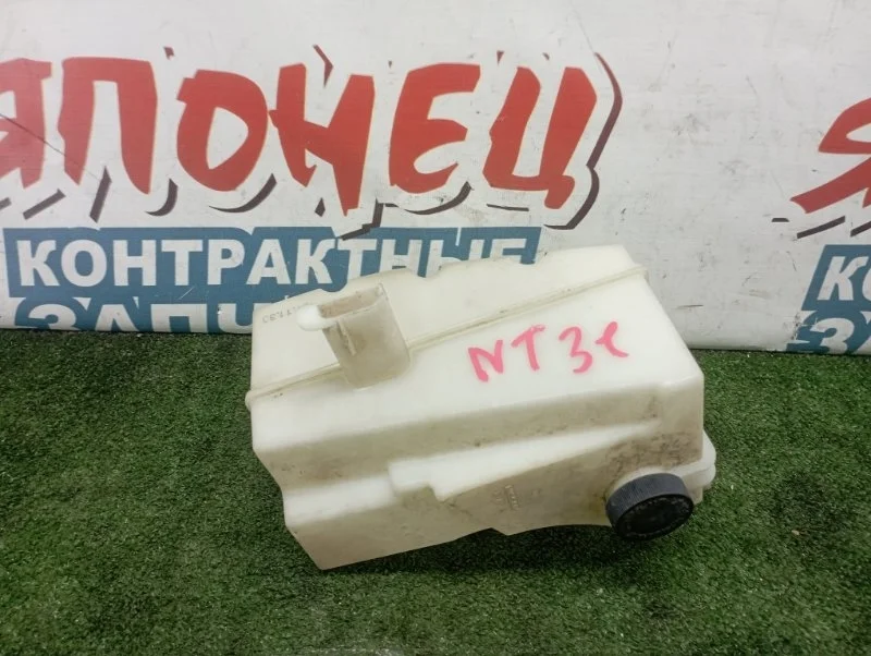 Бачок расширительный Nissan X-Trail 21711JG000 NT31 MR20DE