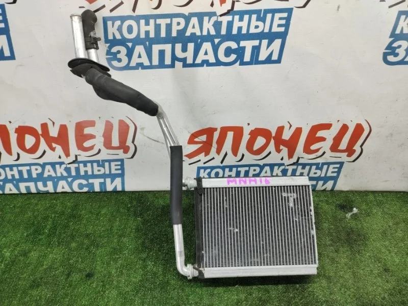 Радиатор печки Toyota Alphard 8710728220 MNH15 1MZ-FE
