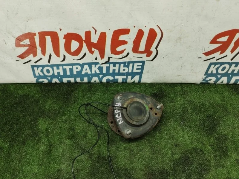 Опора стойки Toyota Sienta 4860952031 NCP81 1NZ-FE, передняя