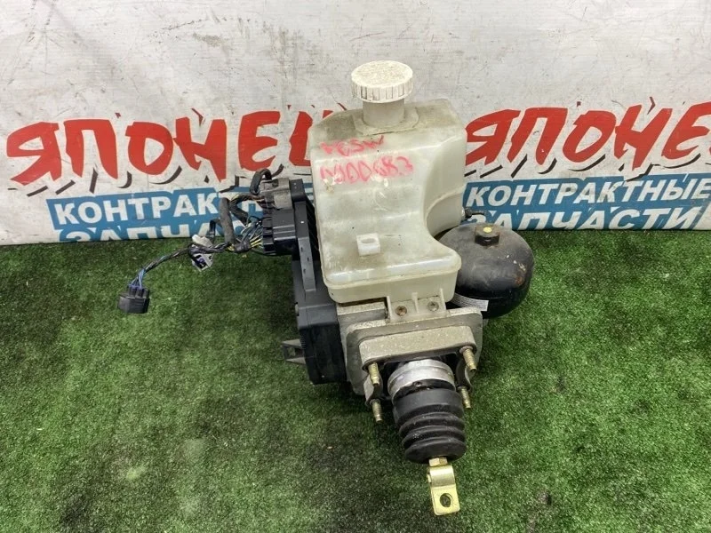 Главный тормозной цилиндр Mitsubishi Pajero MR977461 V65W 6G74
