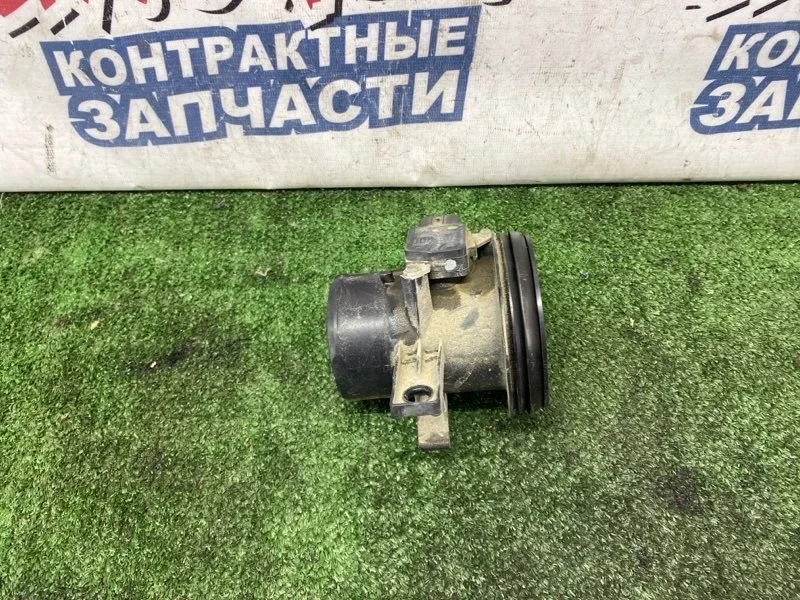 Расходомер воздушный Toyota Corolla Fielder 2220431020 NZE144 1NZ-FE