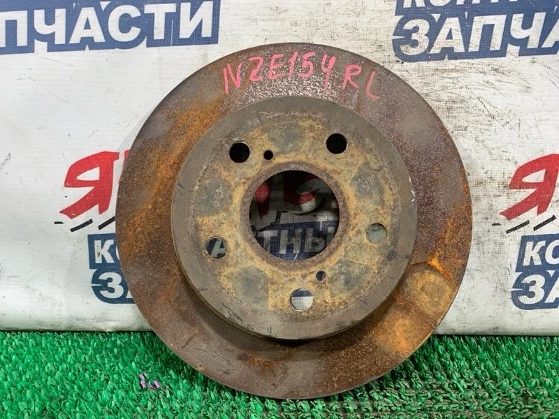 Тормозной диск Toyota Auris 4243112260 NZE154 1NZ-FE, задний