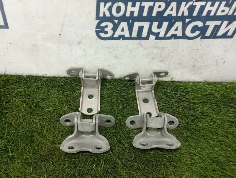 Петля двери Toyota Vitz 6871012151 KSP130 1KR-FE, передняя