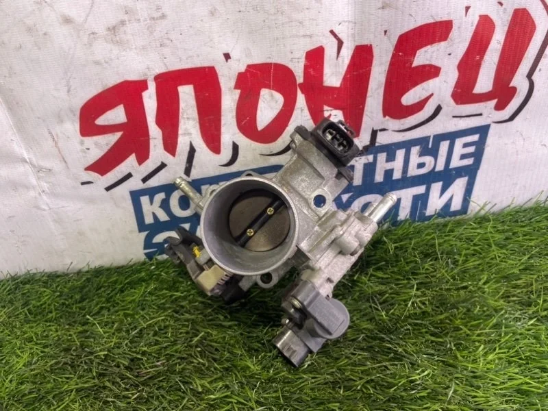 Дроссельная заслонка Toyota Platz 2221021010 NCP16 2NZ-FE