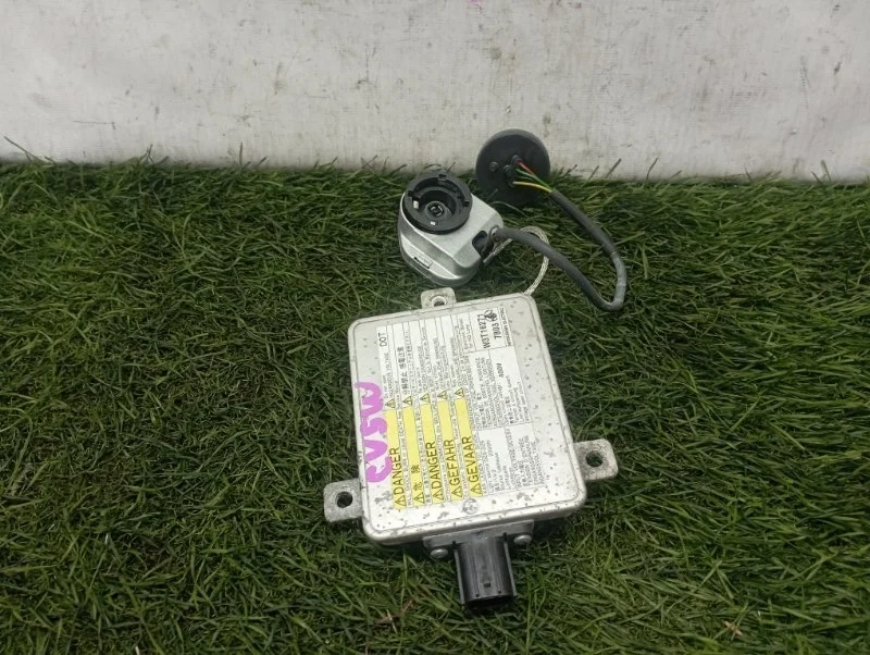 Блок ксенона Mitsubishi Delica D:5 CV5W 4B12