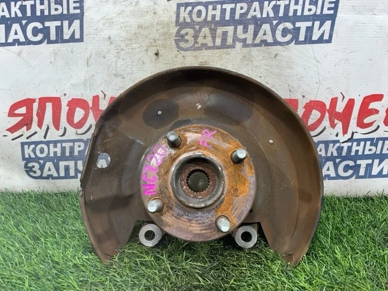 Ступица Toyota Raum 4321152020 NCZ20 1NZ-FE, передняя правая