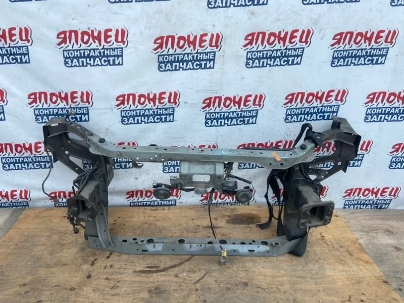 РАМКА РАДИАТОРА Nissan Tiida 62511ED000 C11 HR15DE