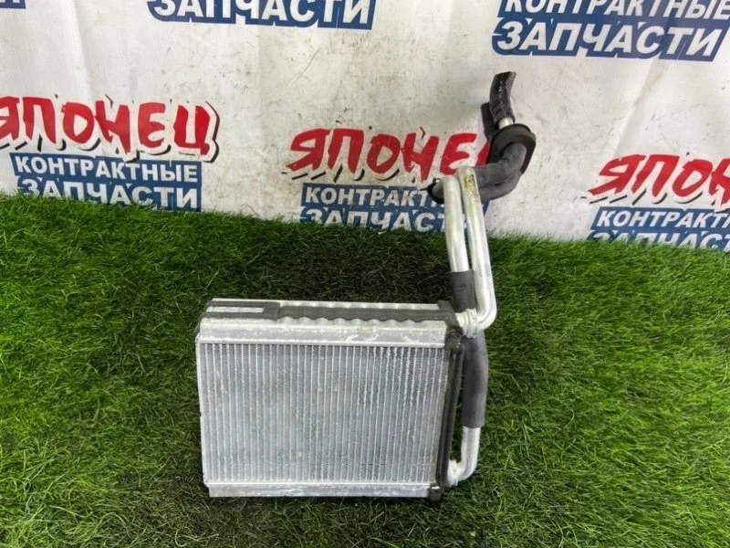 Радиатор печки Toyota Alphard 8710728220 MNH15 1MZ-FE