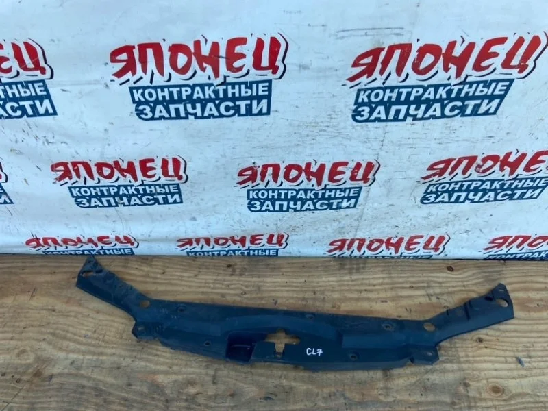 Накладка на рамку радиатора Honda Accord 71123SEA003 CL7 K20A