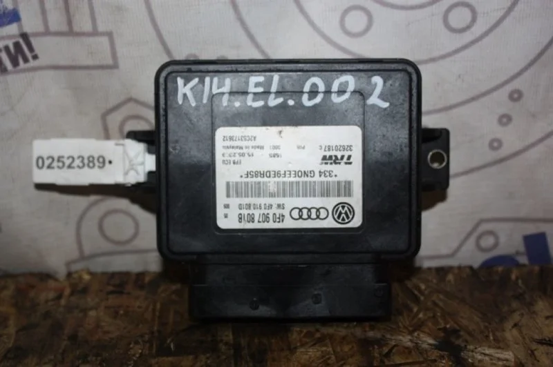 Блок управления парковочным тормозом Audi A6 Iii 4F0907801B 4F2