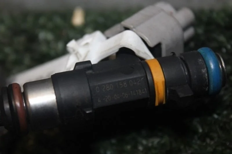 Форсунка топливная Nissan Murano 16600CD700 Z50 VQ35