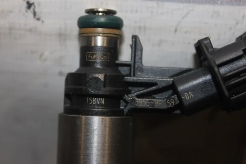 Форсунка топливная Ford Edge BB5E9F593BA 204PT