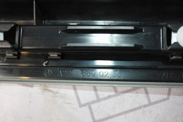 Накладка (кузов внутри) Mercedes-Benz S-Class A2216800235 W221