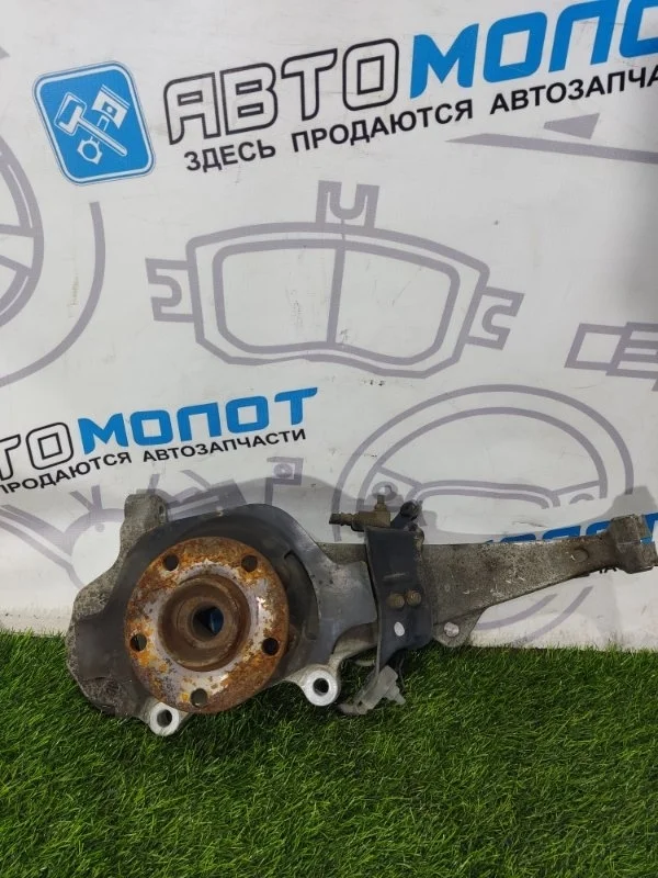 Ступица передняя правая Infiniti G35 2007 40202EG06C V36 VQ35HR