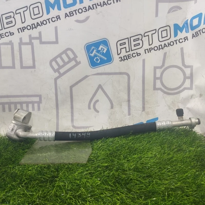 Шланг кондиционера Mercedes Benz C-Class A2048306115 W204 W212 M271 271.860 271860