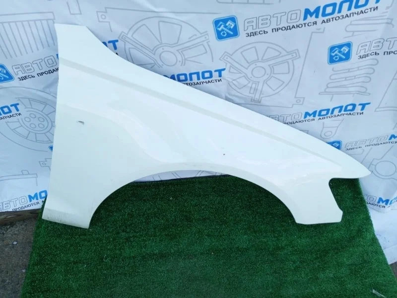 Крыло переднее правое Audi A6 4G0821102 C7 CHV