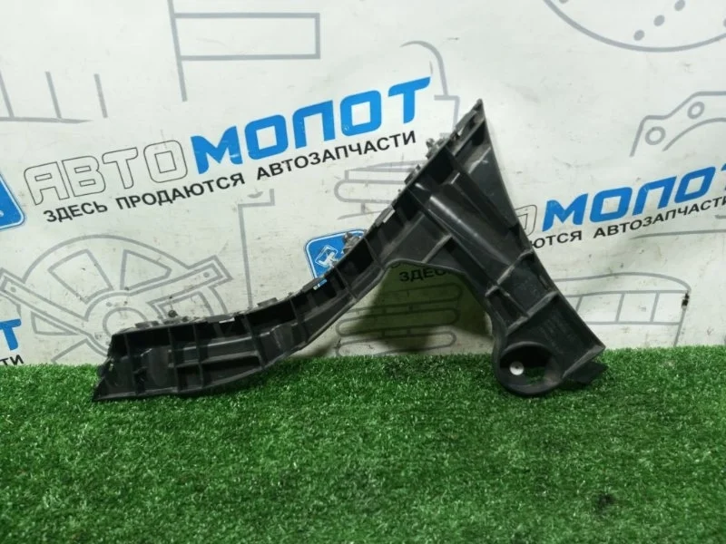 Кронштейн заднего бампера Volvo Xc60 30764698 B4204T6, задний правый