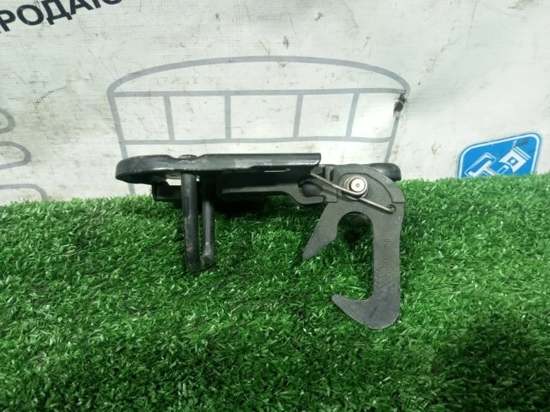 Замок капота Volkswagen Passat 3C0823480 B6 BVY