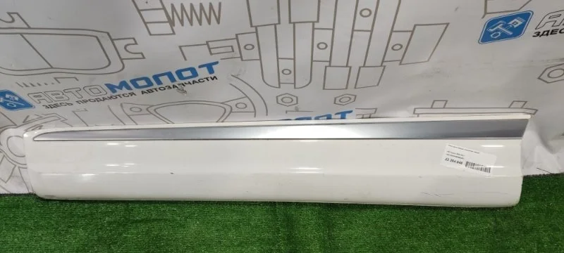 Накладка на дверь Vw Tiguan 5N0854939E, передняя левая