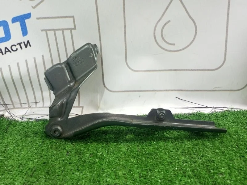Петля капота Audi Q5 8R0823302A 8R CDN